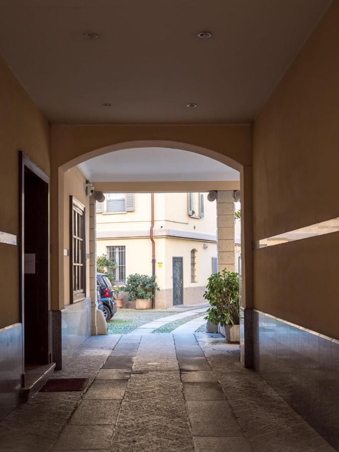The Best Rent - Studio Nearby Sant'Agostino Metro Μιλάνο Εξωτερικό φωτογραφία