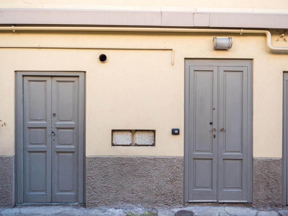 The Best Rent - Studio Nearby Sant'Agostino Metro Μιλάνο Εξωτερικό φωτογραφία